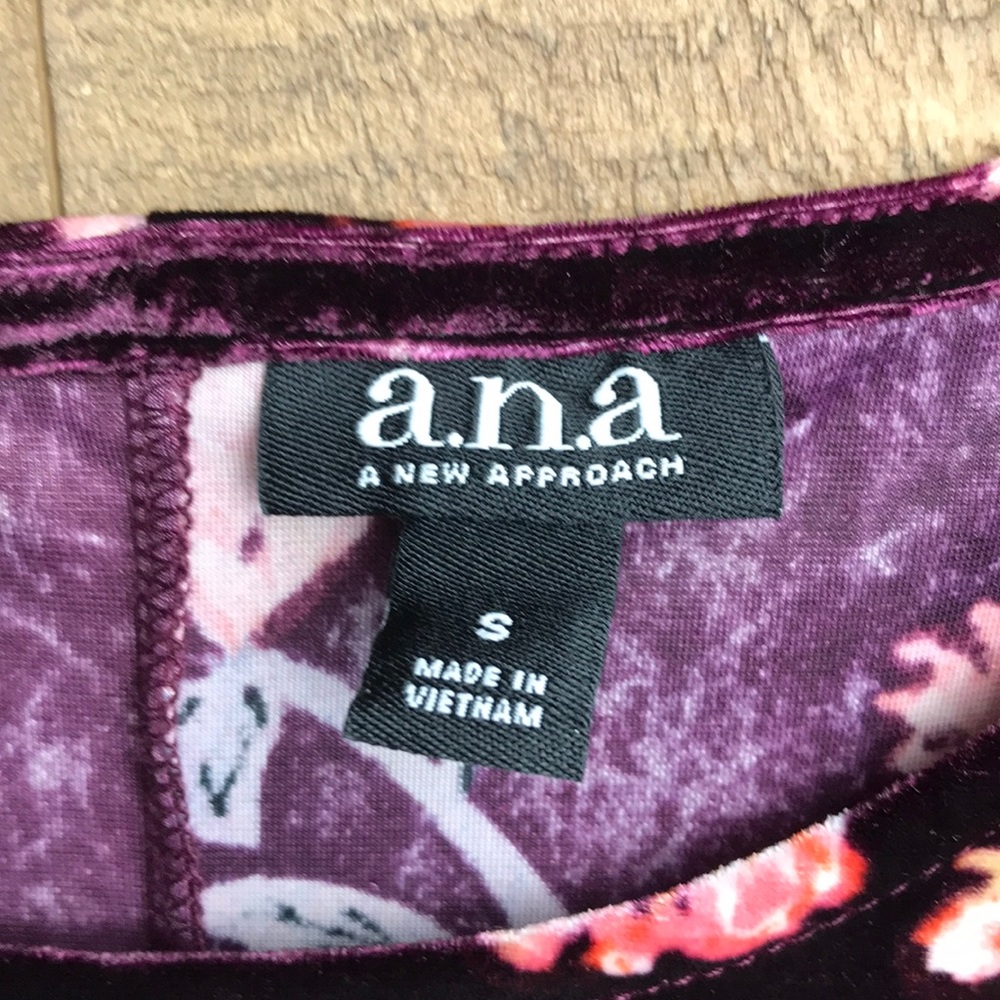 A.N.A Velour Blouse Size Small - Picture 3 of 6